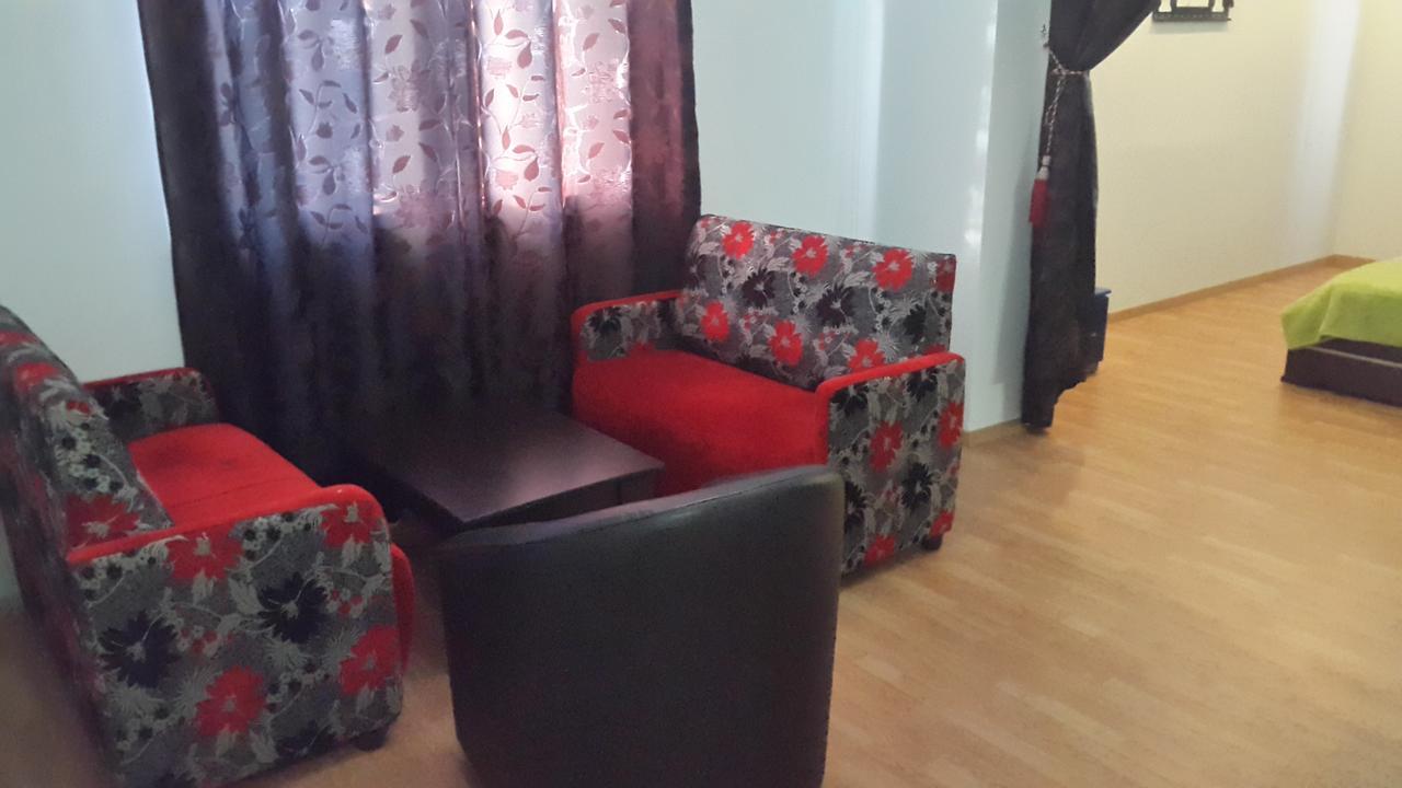Hotel Alpet Rinas Extérieur photo